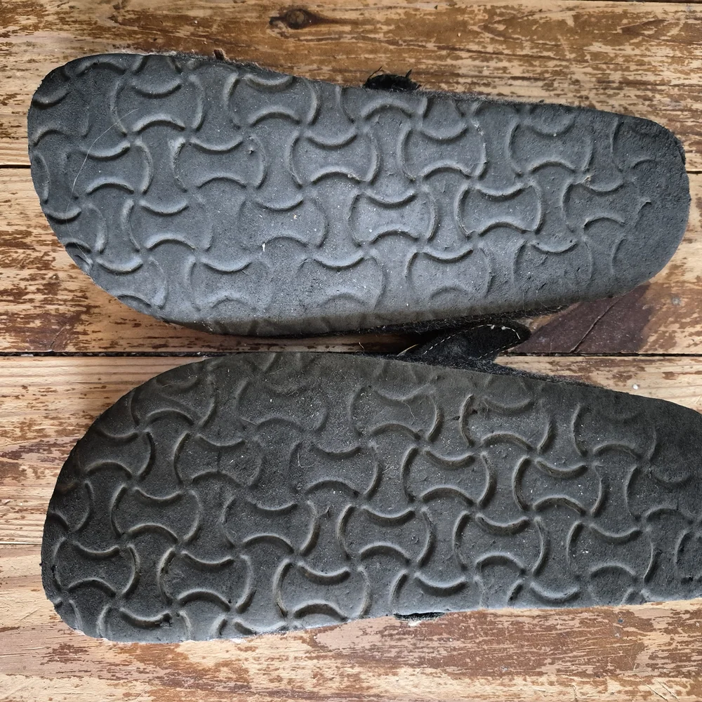 Birkenstock  Gray with Black Straps.Adult Shoes. - Picture 4 of 4